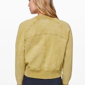 Yellow ready to roll crew sweater